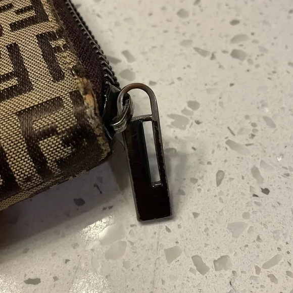 Fendi authentic canvas wallet - Picture 16 of 16